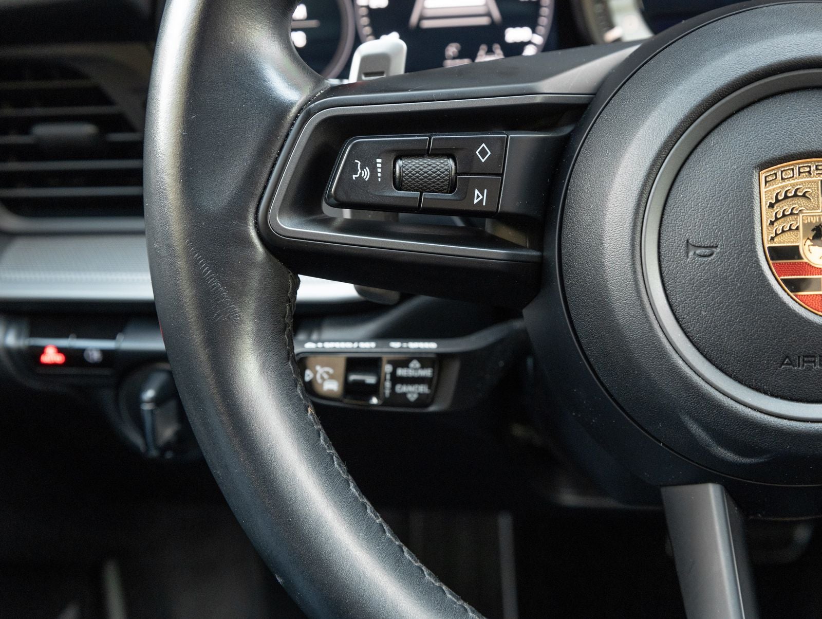 2020 Porsche 911 Carrera