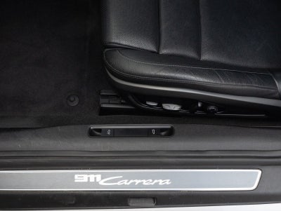 2020 Porsche 911 Carrera