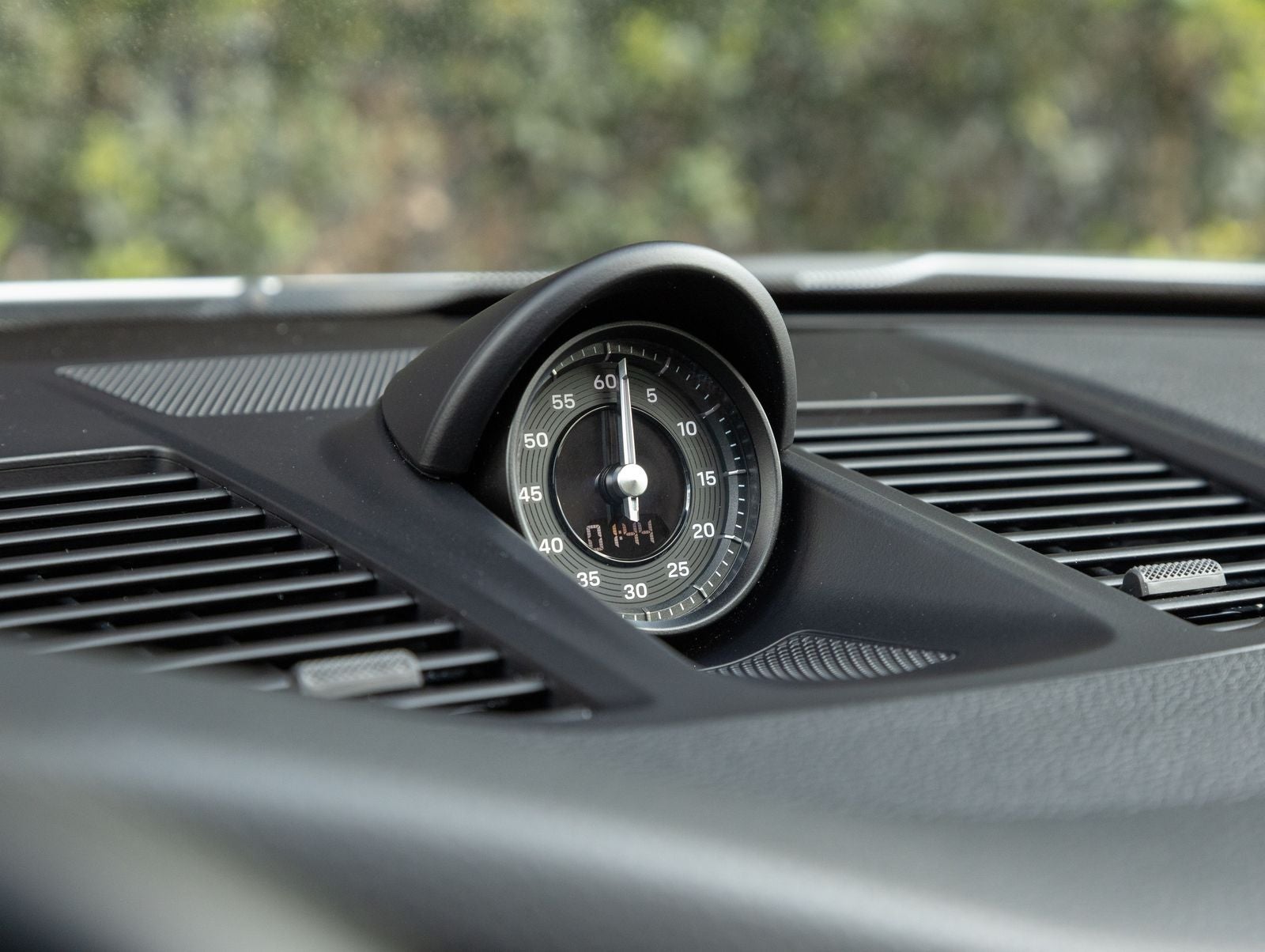 2020 Porsche 911 Carrera