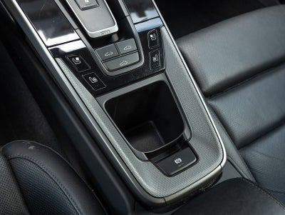 2020 Porsche 911 Carrera