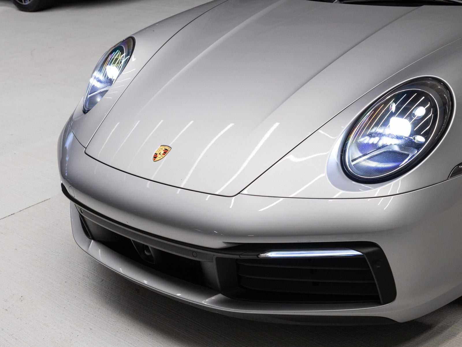 2020 Porsche 911 Carrera