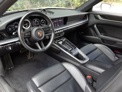 2020 Porsche 911 Carrera
