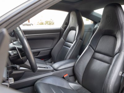 2020 Porsche 911 Carrera