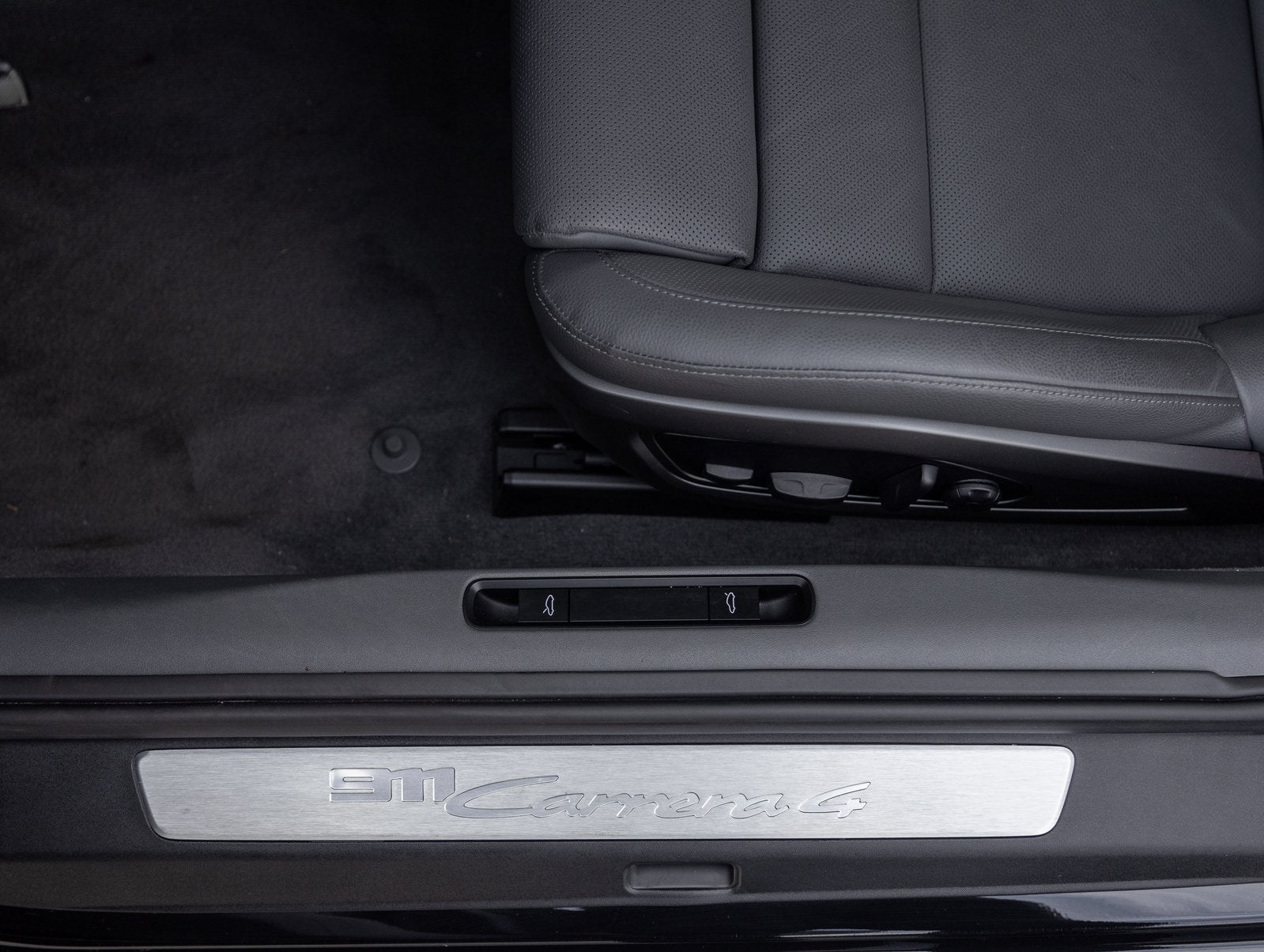 2024 Porsche 911 911 Carrera 4 (MY24)