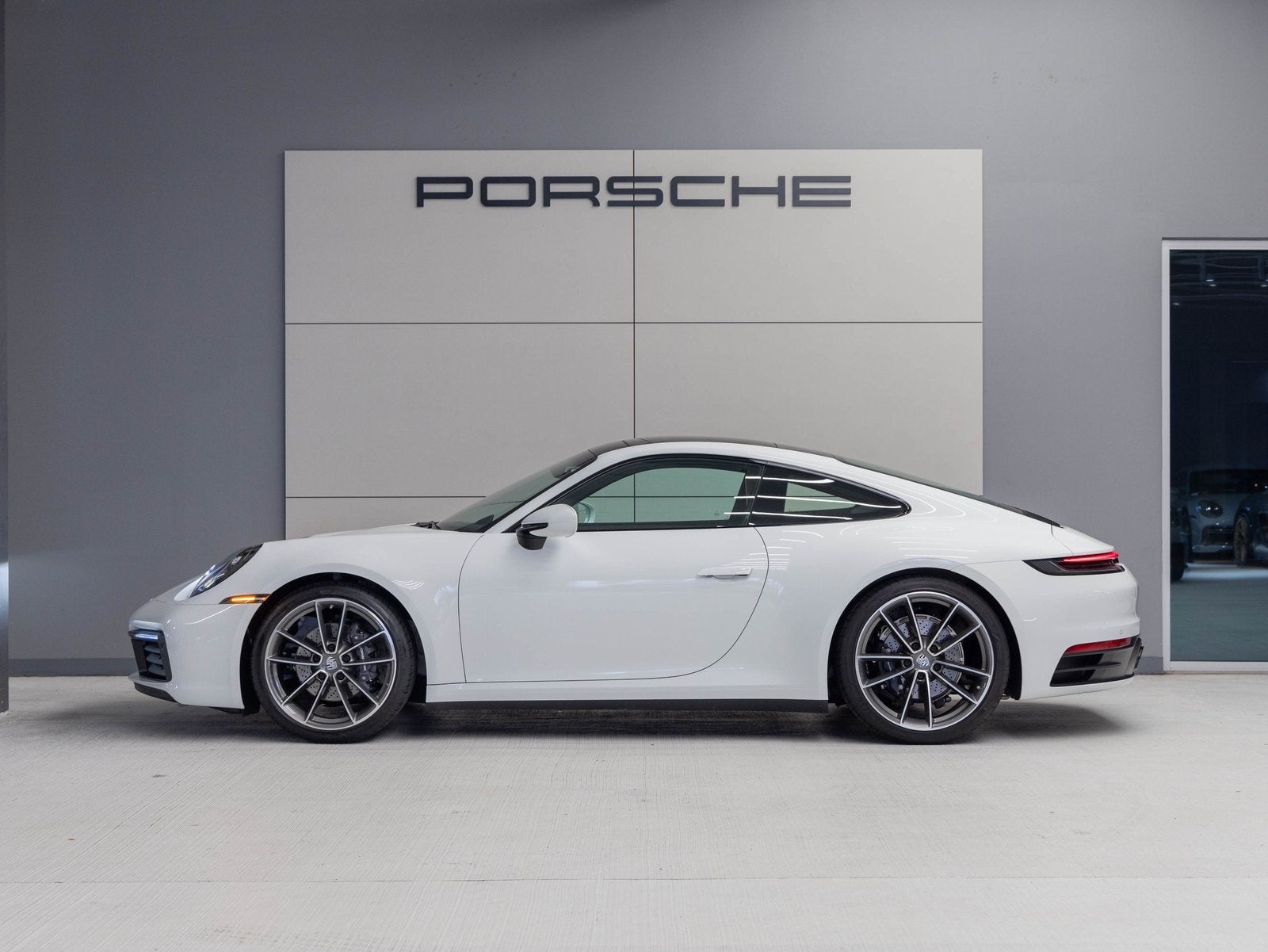 2024 Porsche 911 911 Carrera (MY24)