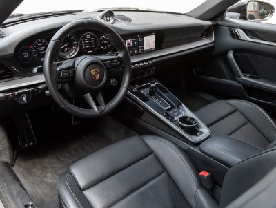 2020 Porsche 911 Carrera