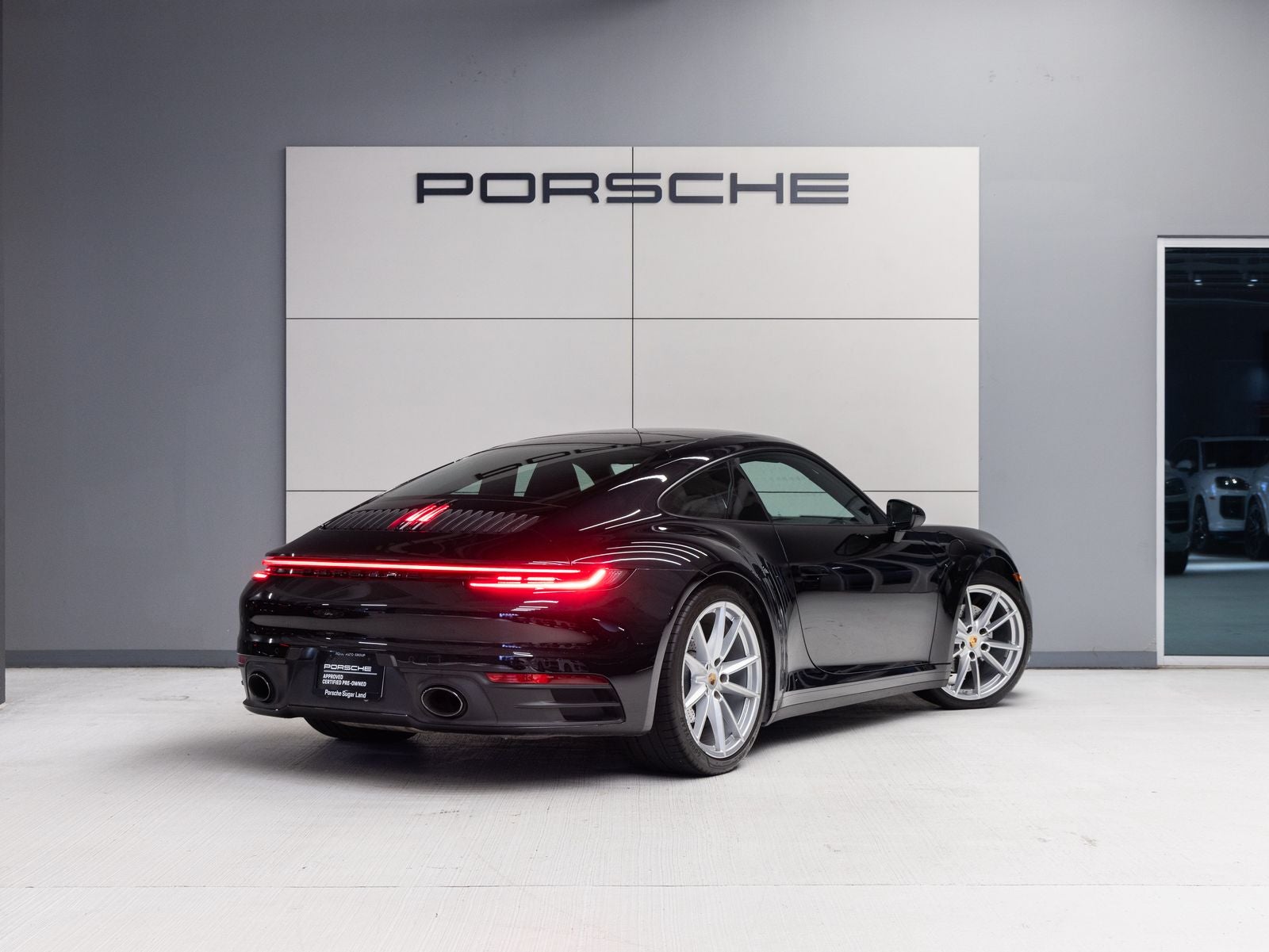 2020 Porsche 911 Carrera