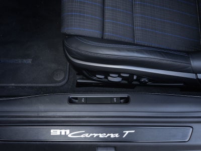 2025 Porsche 911 Carrera T