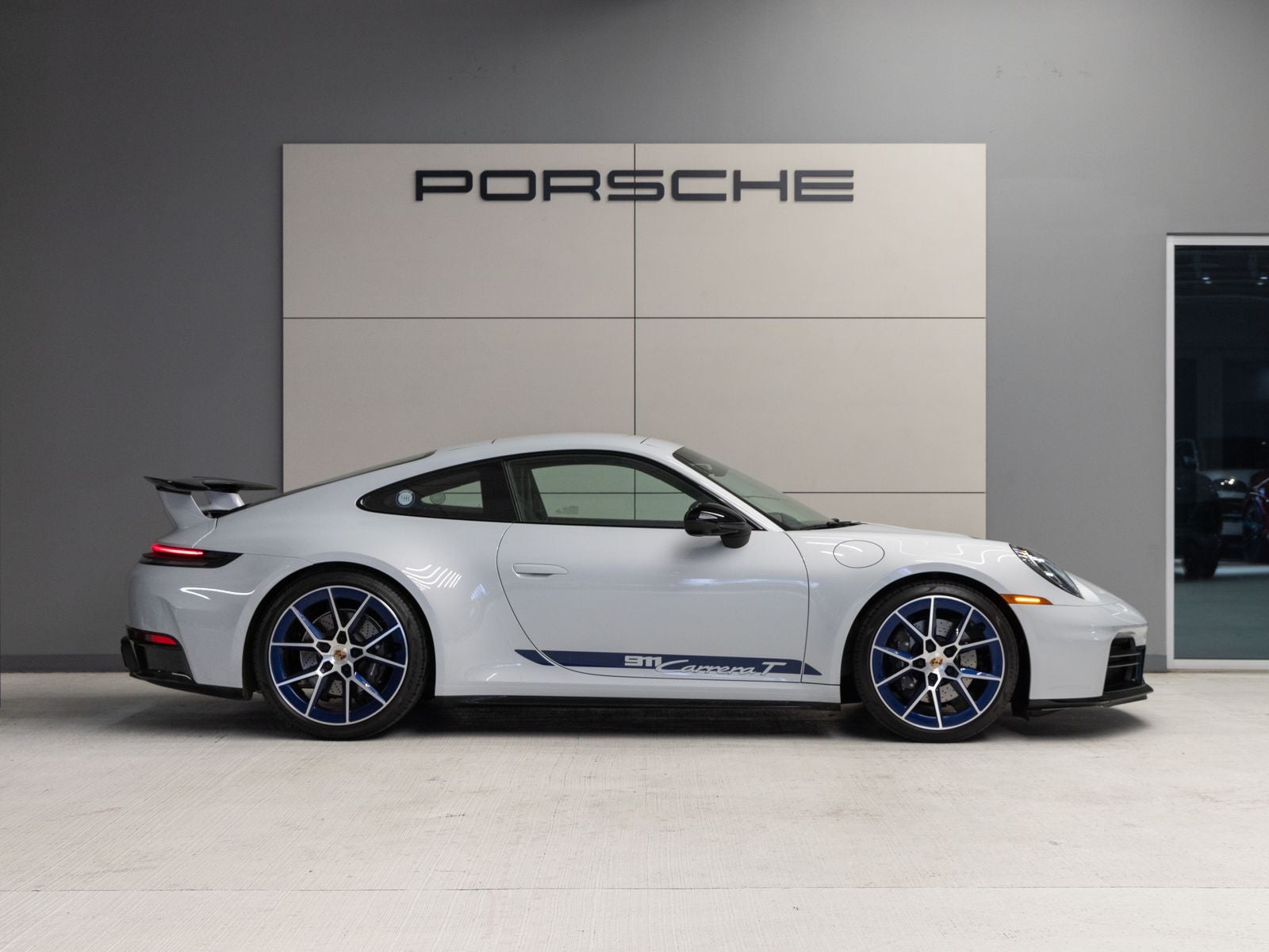 2025 Porsche 911 Carrera T