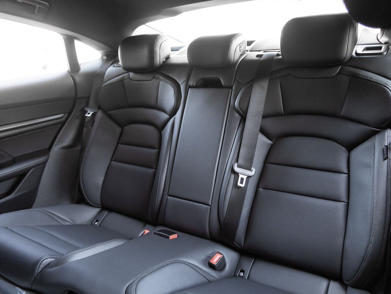 2026 Porsche Taycan RWD