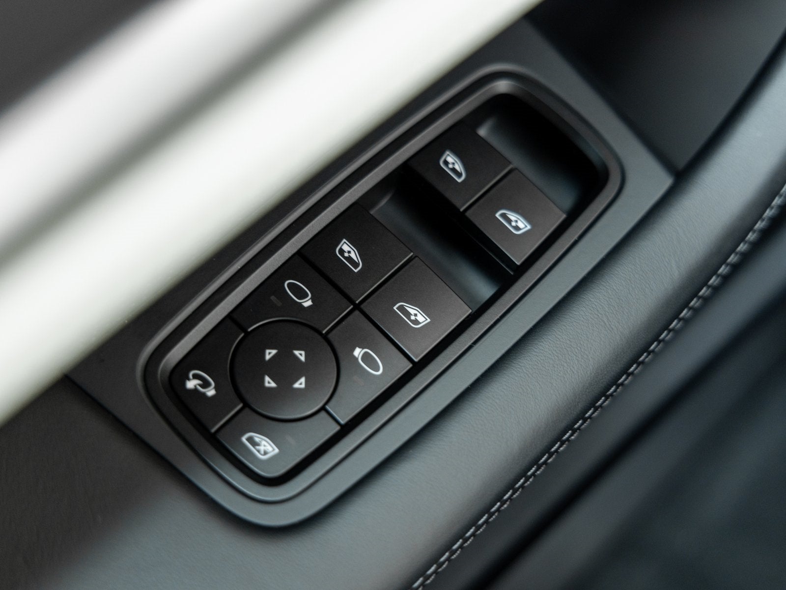 2025 Porsche Taycan Taycan