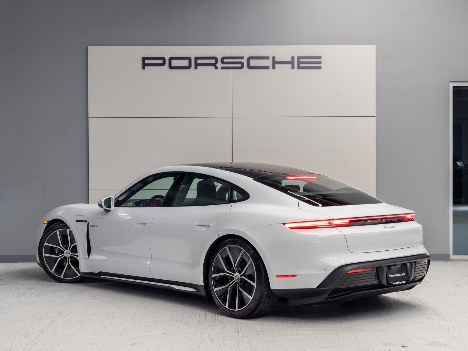 2025 Porsche Taycan Taycan