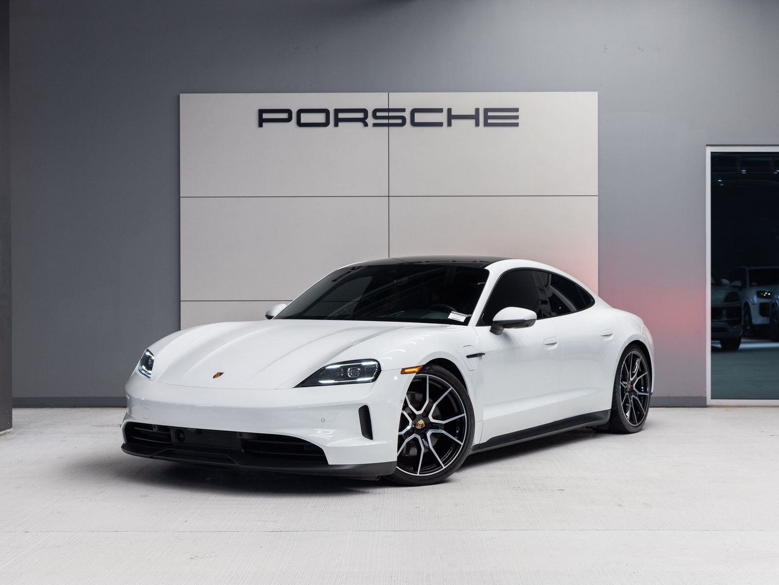 2025 Porsche Taycan Taycan