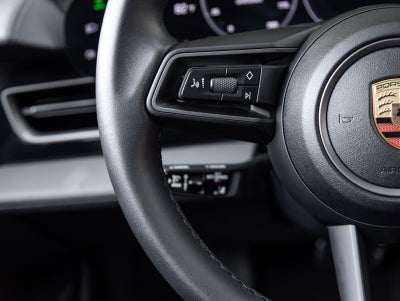 2025 Porsche Taycan Taycan