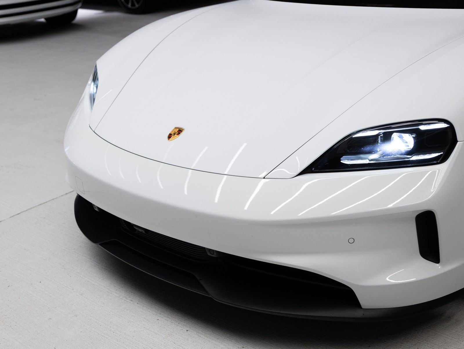 2025 Porsche Taycan Taycan