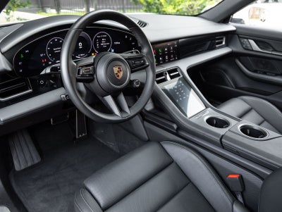 2025 Porsche Taycan Taycan