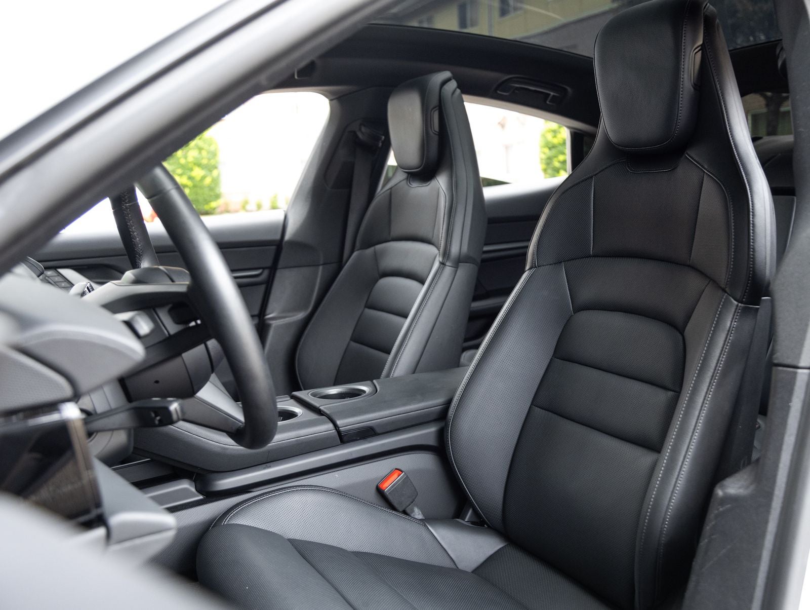 2025 Porsche Taycan Taycan