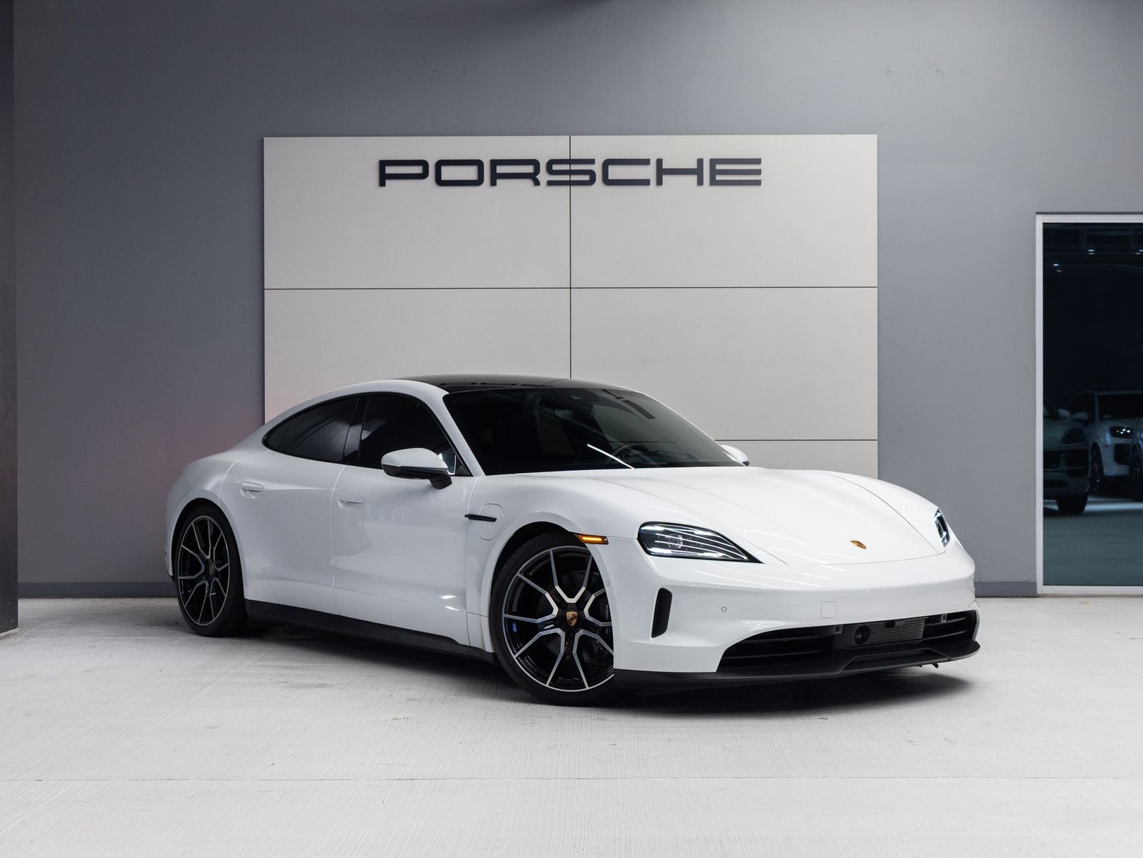 2025 Porsche Taycan Taycan
