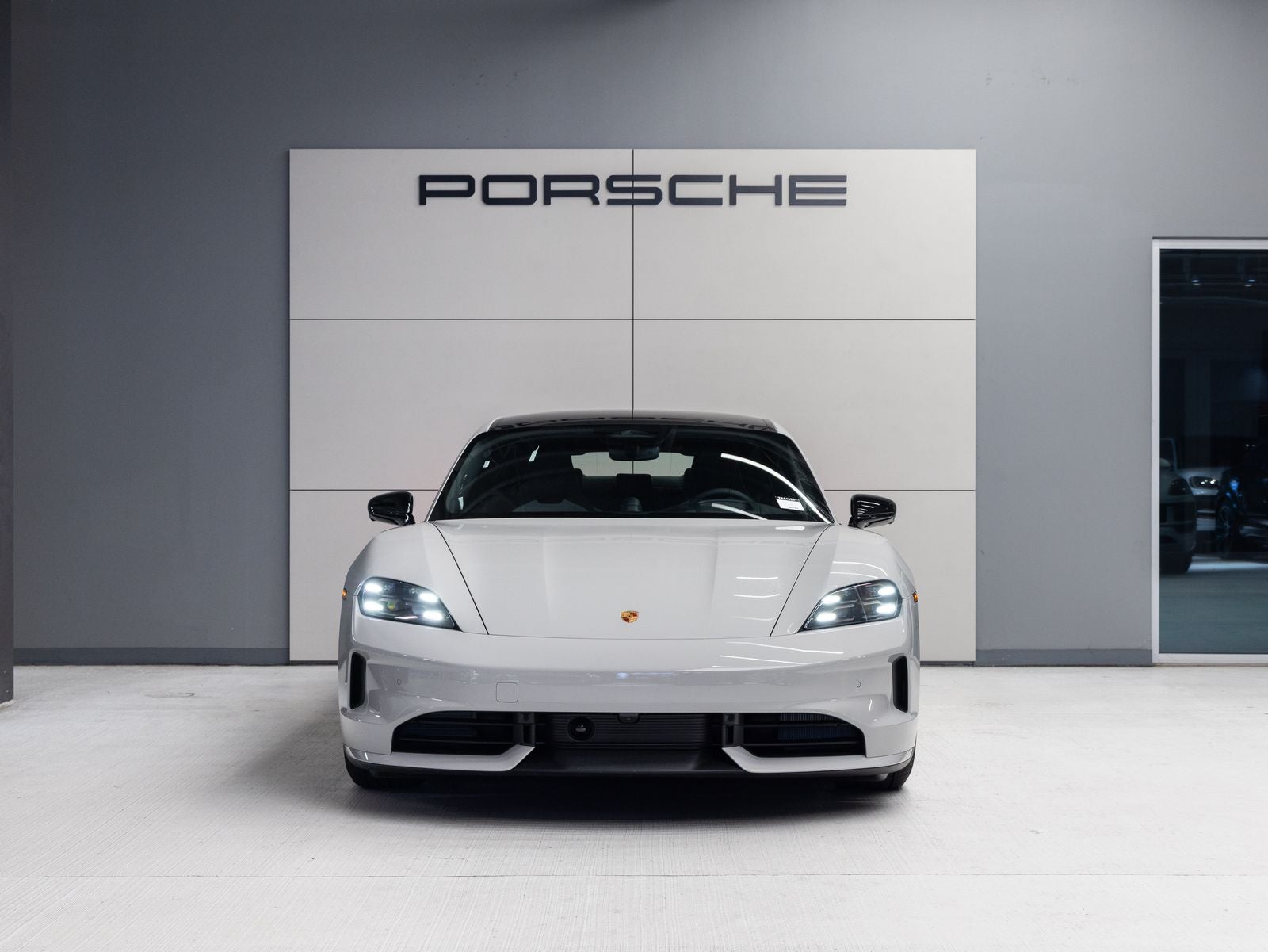 2026 Porsche Taycan 4 Black Edition