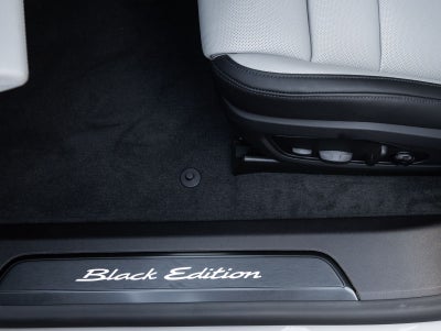 2026 Porsche Taycan 4 Black Edition