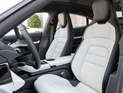 2026 Porsche Taycan 4 Black Edition