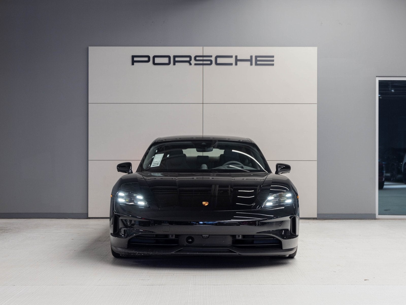 2025 Porsche Taycan Taycan 4