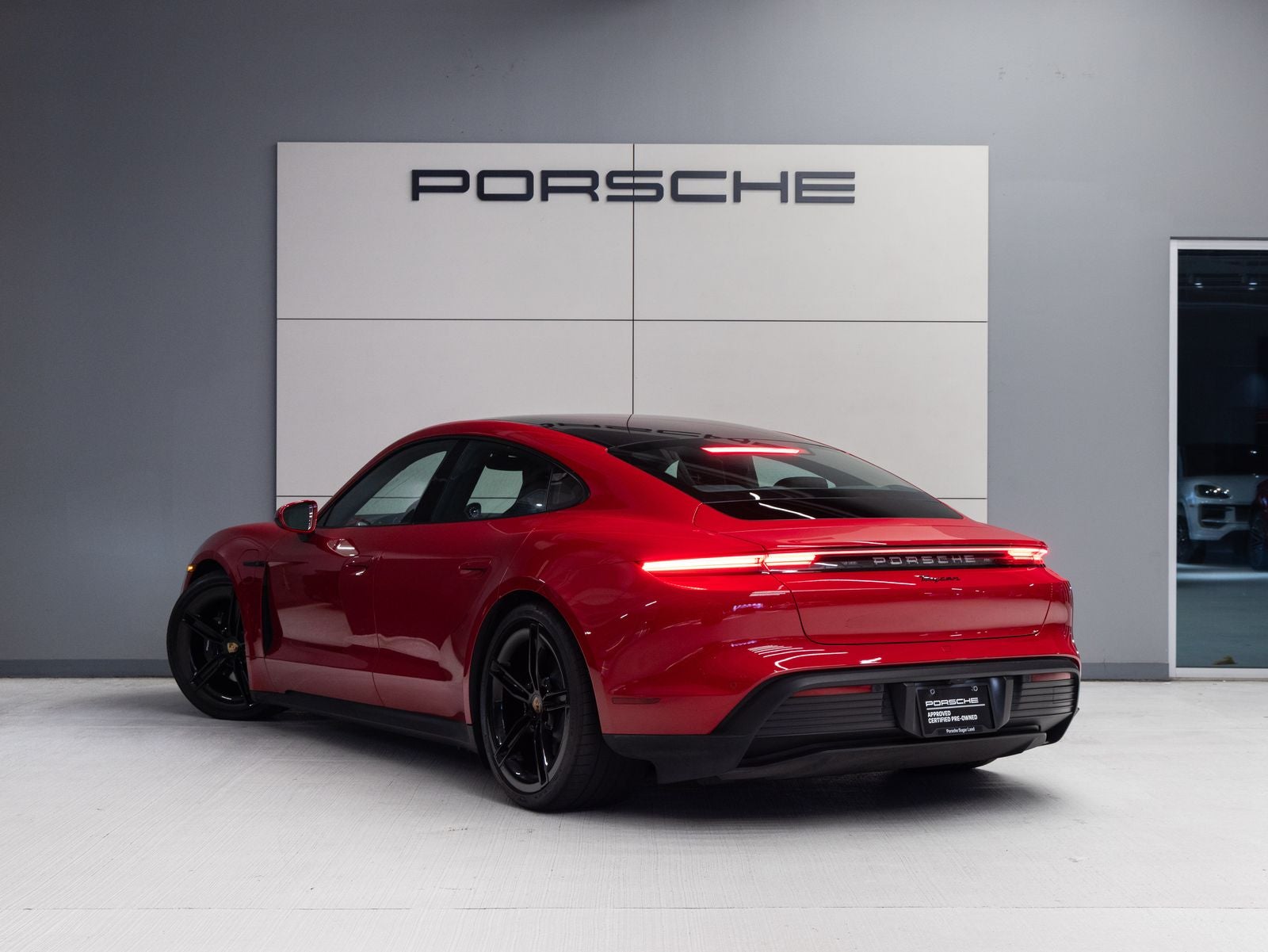 2025 Porsche Taycan RWD