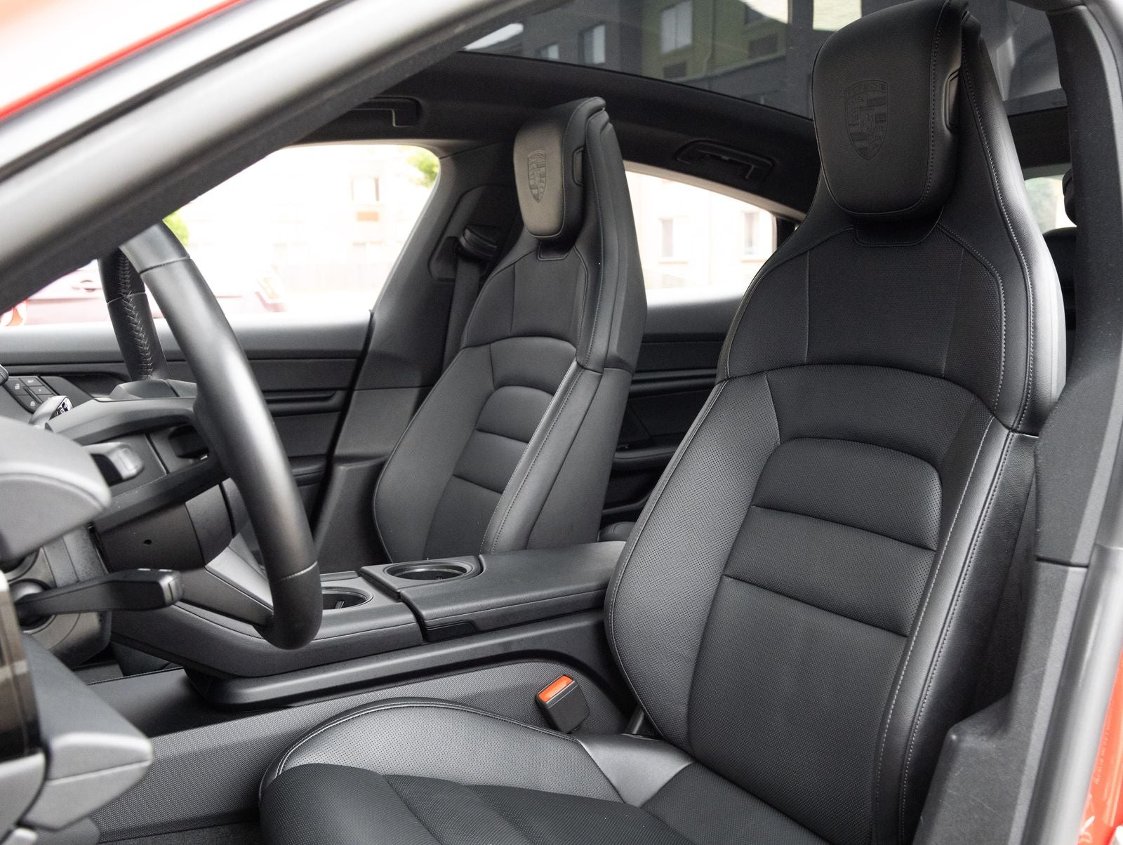 2025 Porsche Taycan RWD