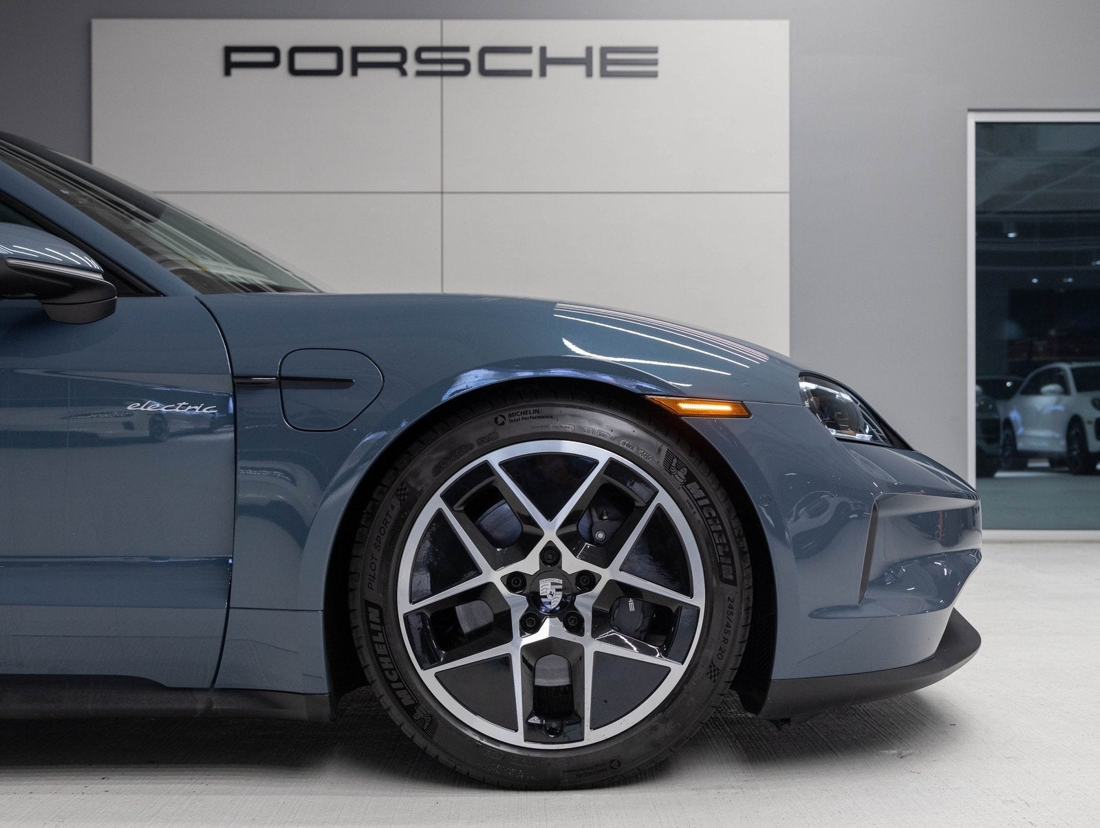 2025 Porsche Taycan Taycan 4