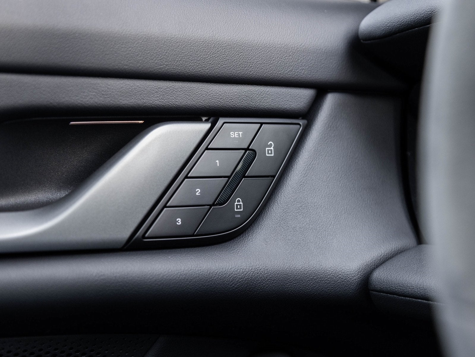 2025 Porsche Taycan Taycan 4