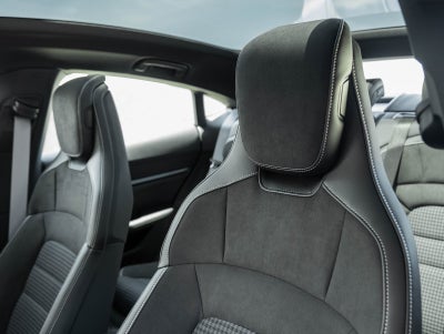 2025 Porsche Taycan Taycan 4