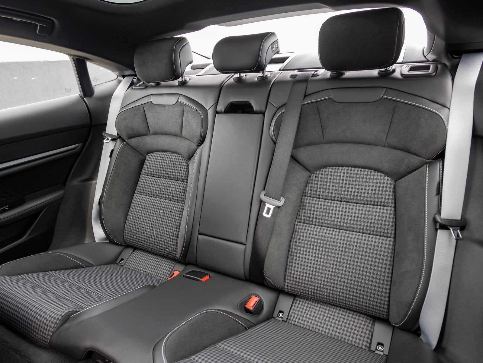 2025 Porsche Taycan Taycan 4