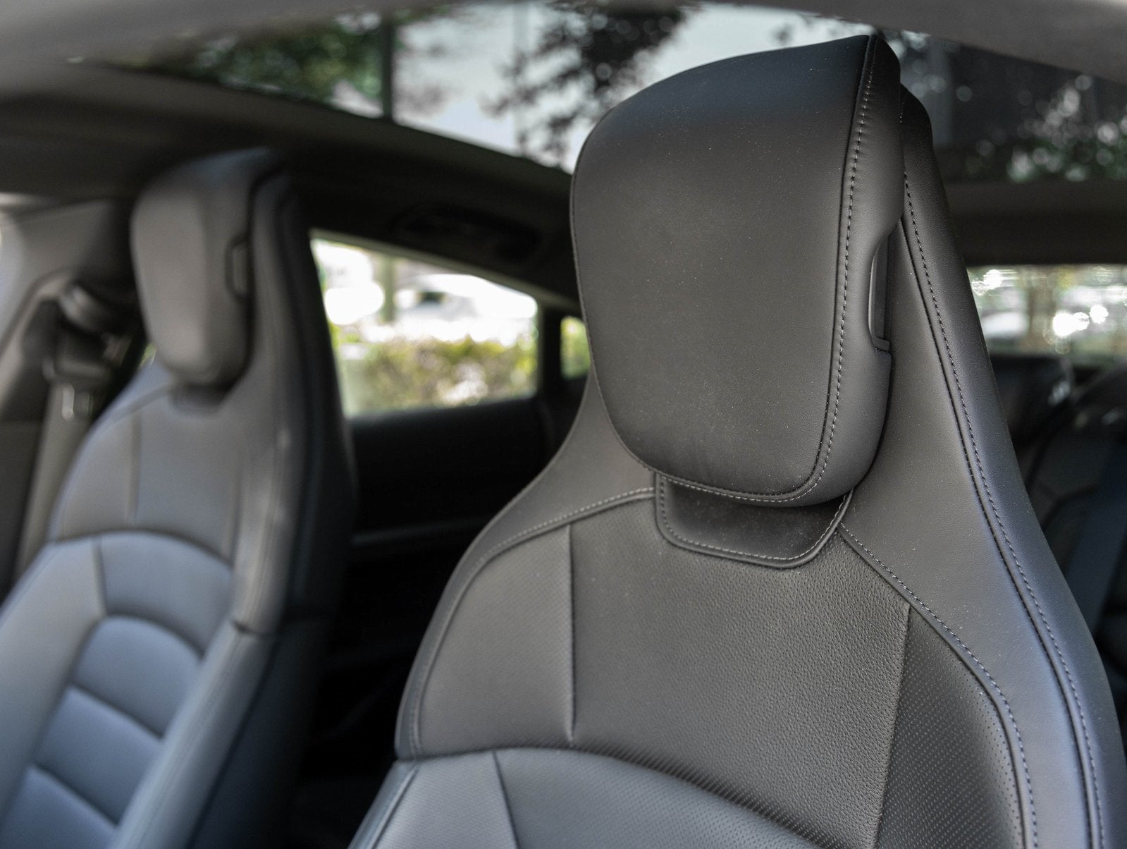 2025 Porsche Taycan Taycan 4