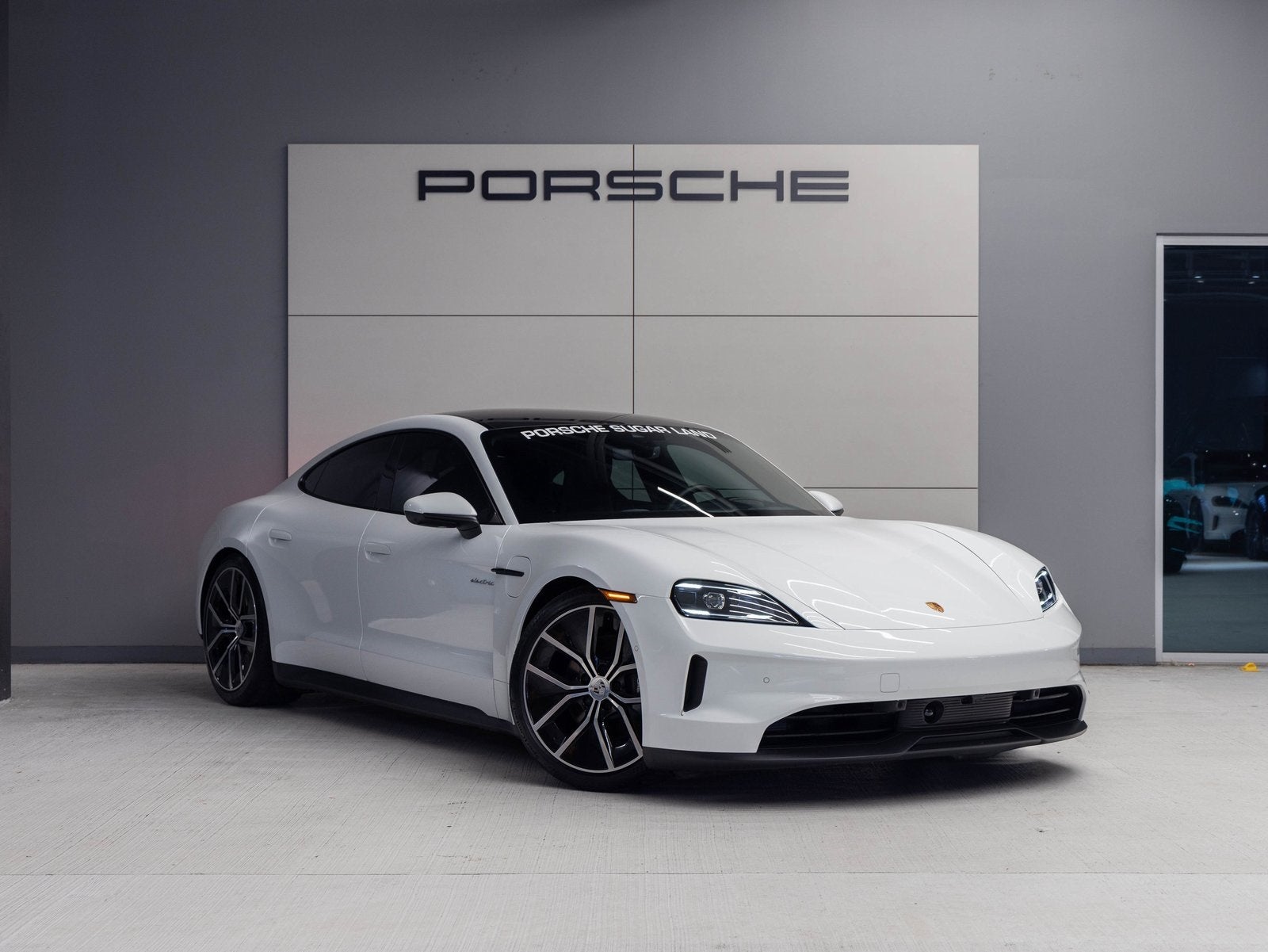 2025 Porsche Taycan Taycan 4