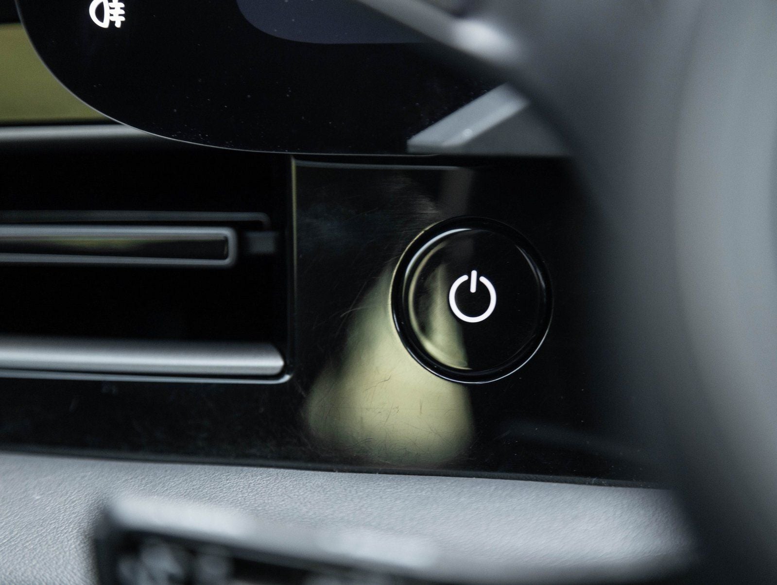 2025 Porsche Taycan Taycan