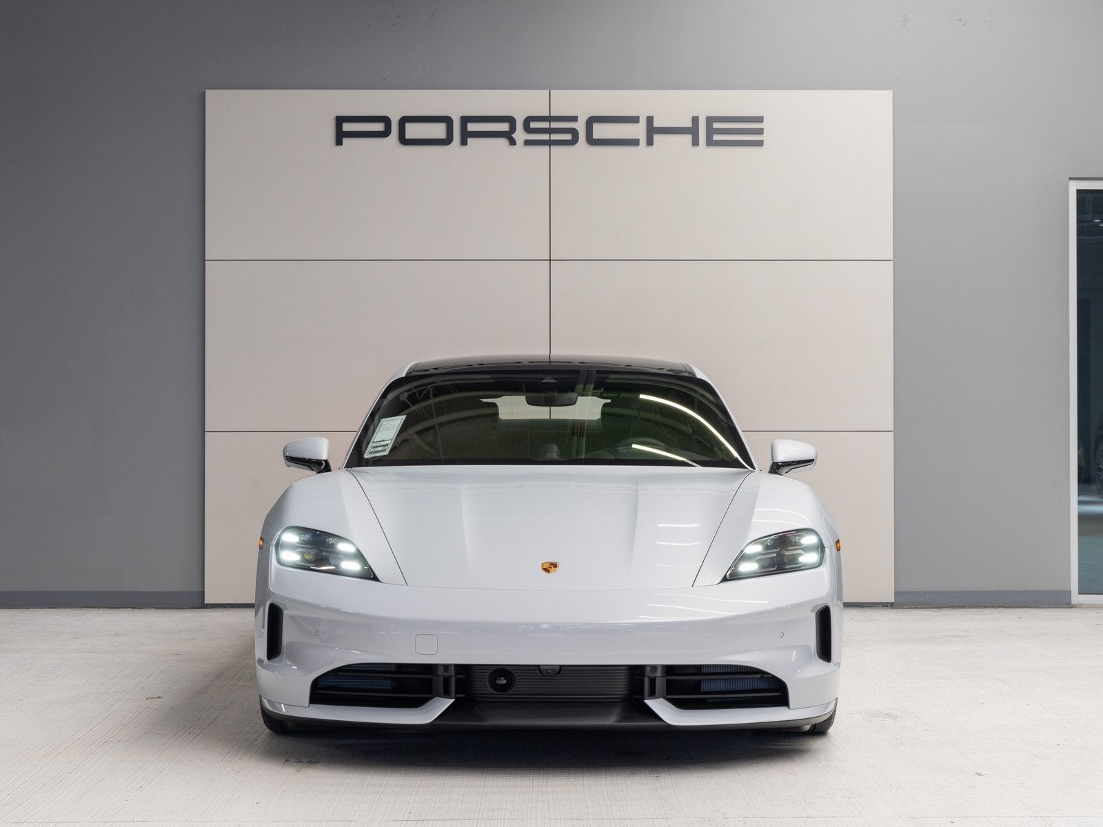 2025 Porsche Taycan Taycan