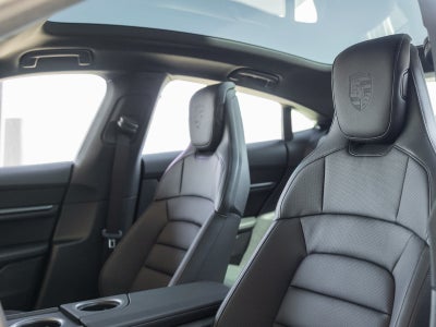 2025 Porsche Taycan Taycan