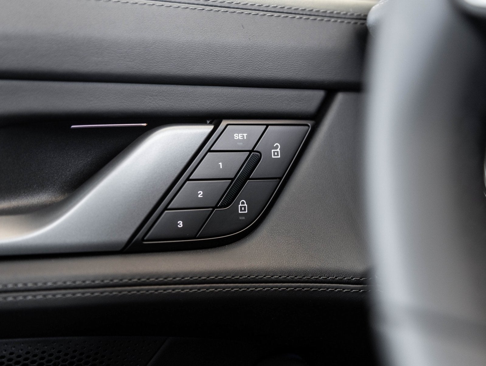 2025 Porsche Taycan Taycan 4