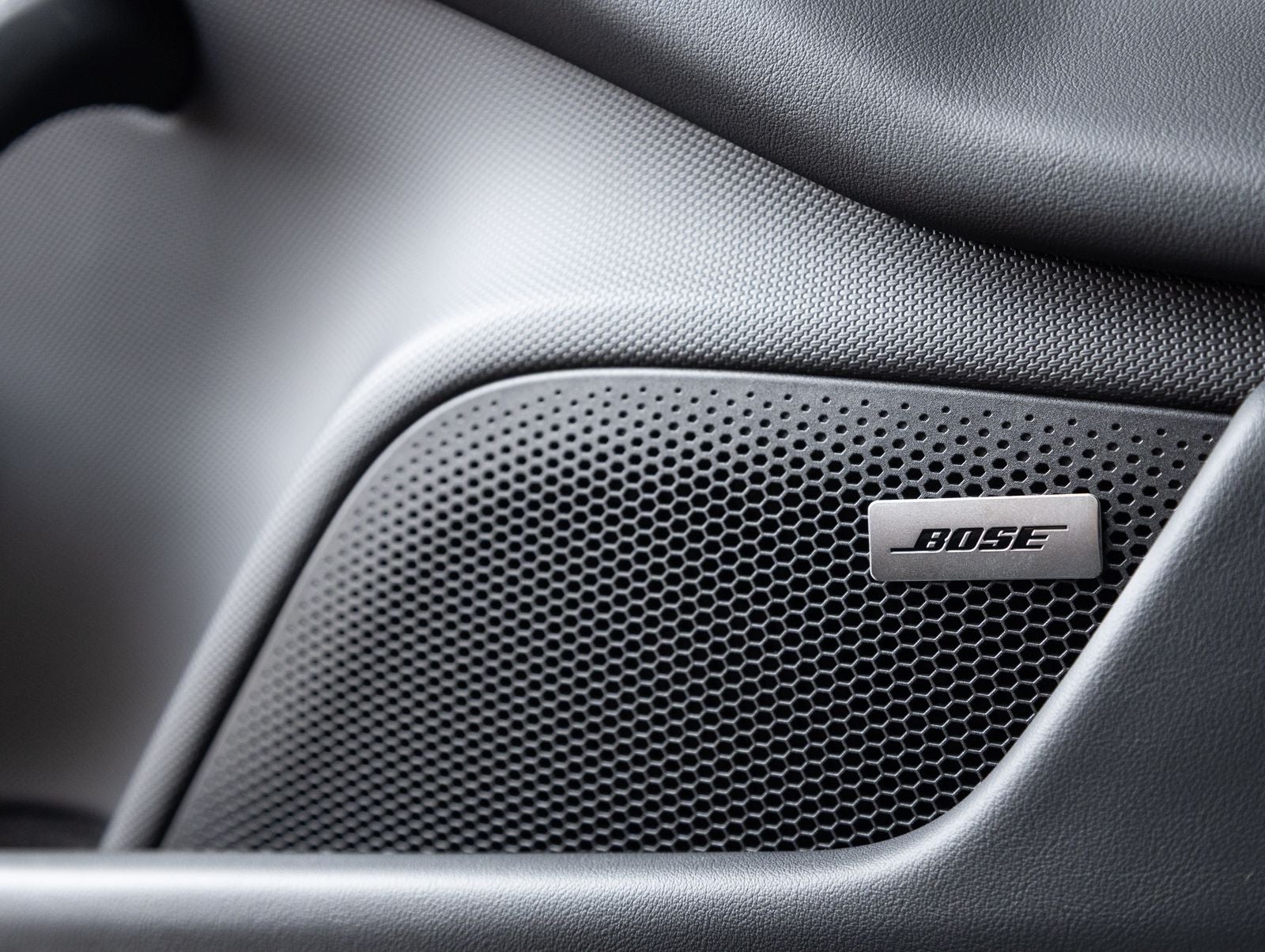 2026 Porsche Taycan 4