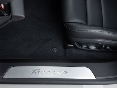 2026 Porsche Taycan 4