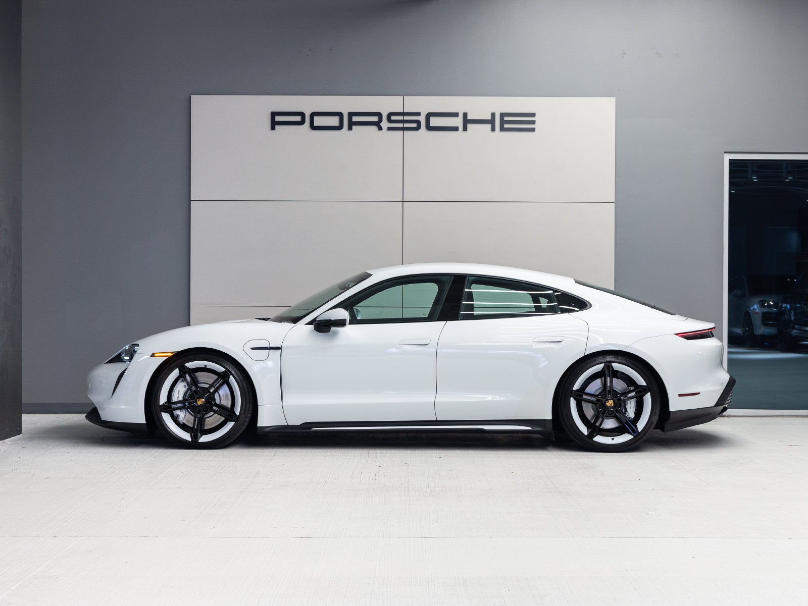 2023 Porsche Taycan Taycan