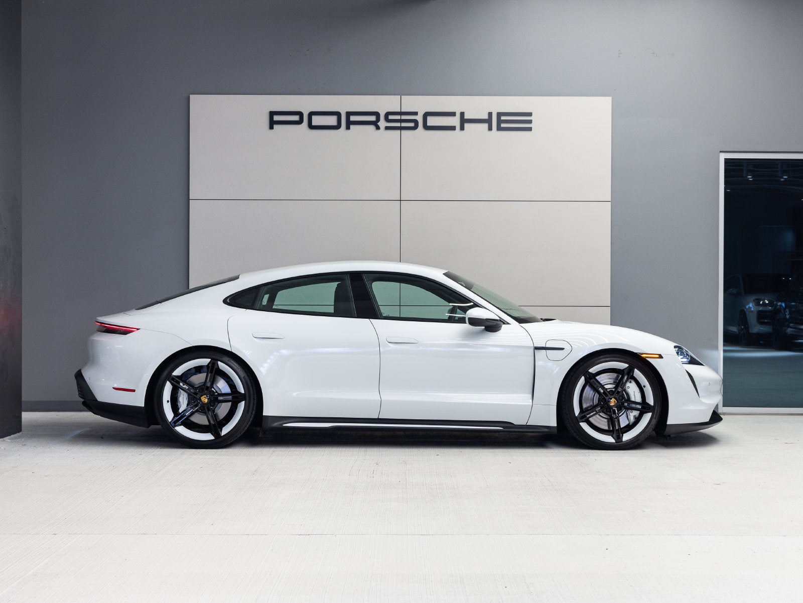 2023 Porsche Taycan Taycan