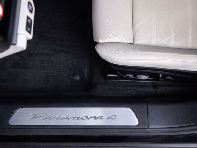 2024 Porsche Panamera 4