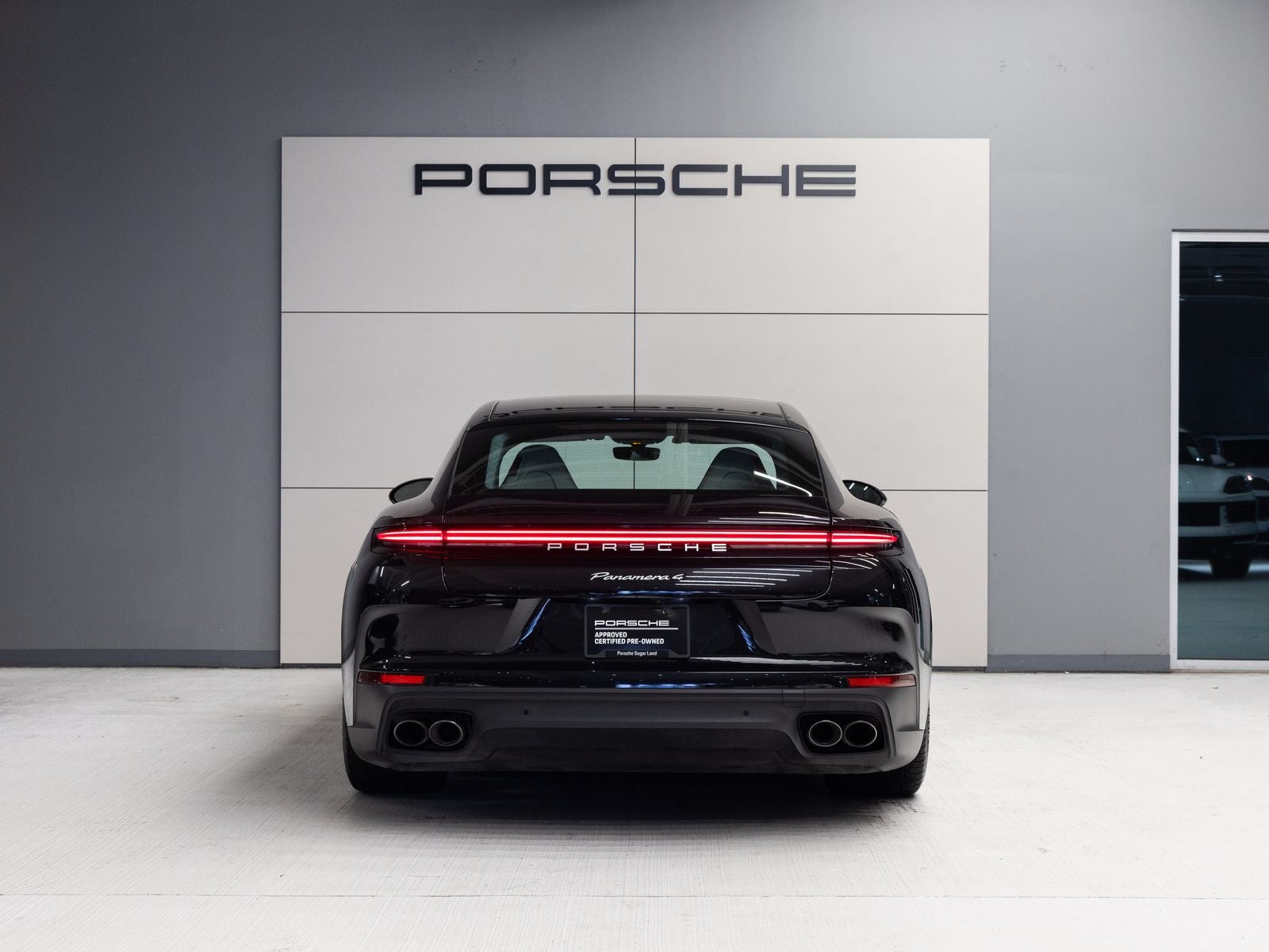 2024 Porsche Panamera 4