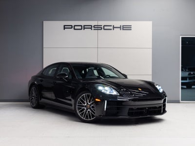 2024 Porsche Panamera 4