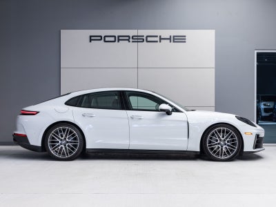 2024 Porsche Panamera Panamera