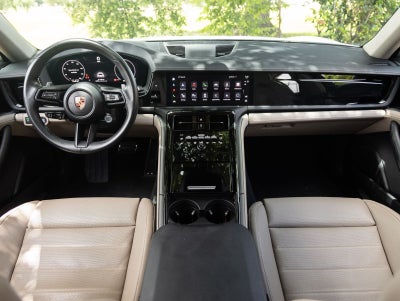 2025 Porsche Panamera Panamera