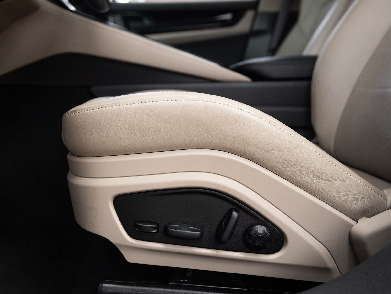 2025 Porsche Panamera Panamera