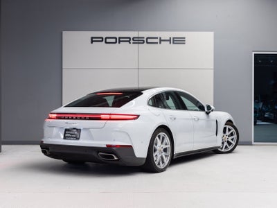 2025 Porsche Panamera Panamera