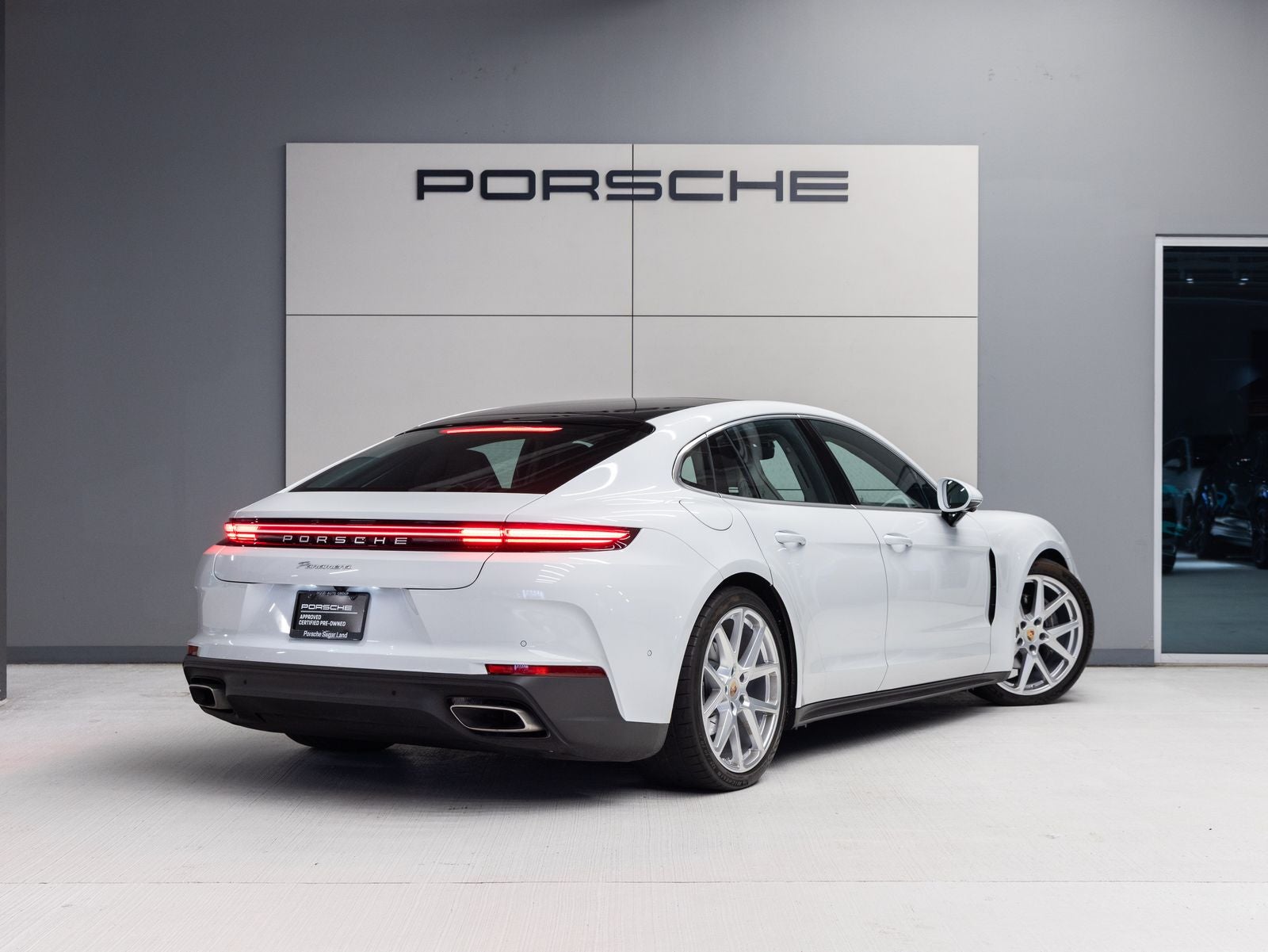 2025 Porsche Panamera Panamera